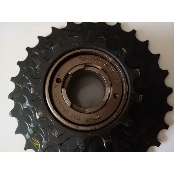 z 6 Sprocket Suntour 7 speed Japan 