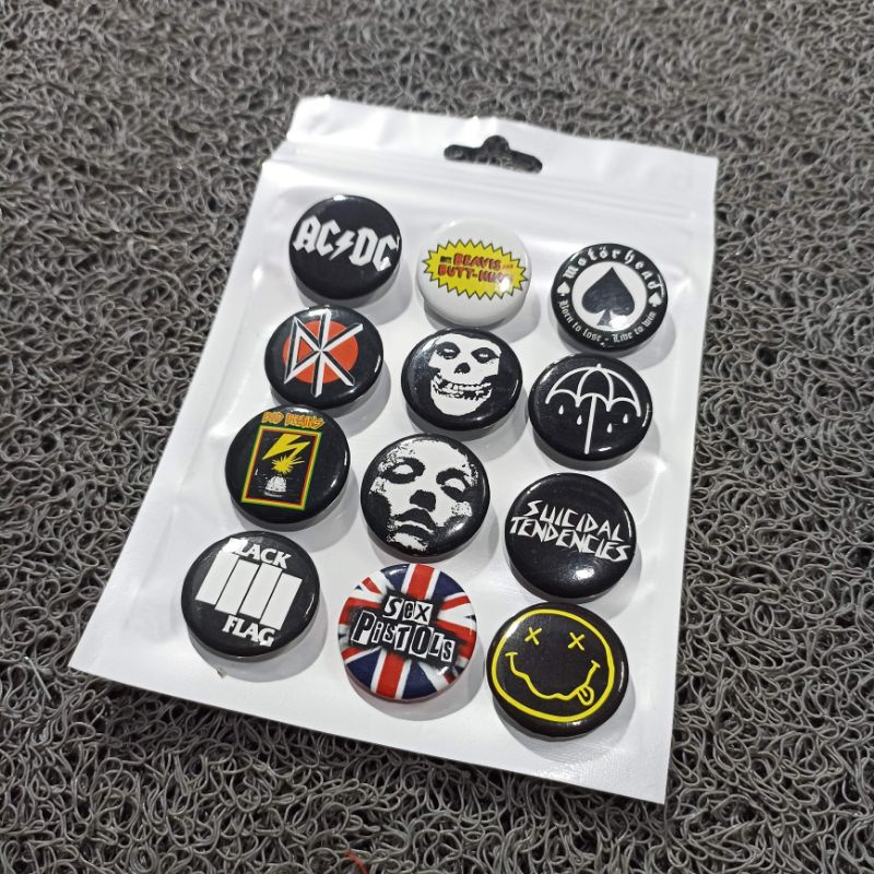 PIN BUTTON MINI MUSIK / HYPEBEAST GROSIR ( PROMO 1 PACK ISI 17pcs )