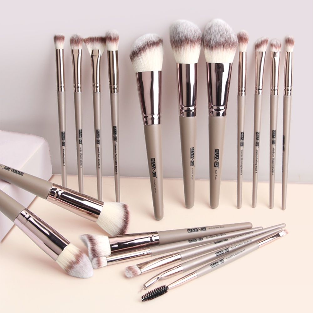 MAANGE 18Pcs Professional Makeup Brush Set for Eyeshadow High Quality Beauty Tools