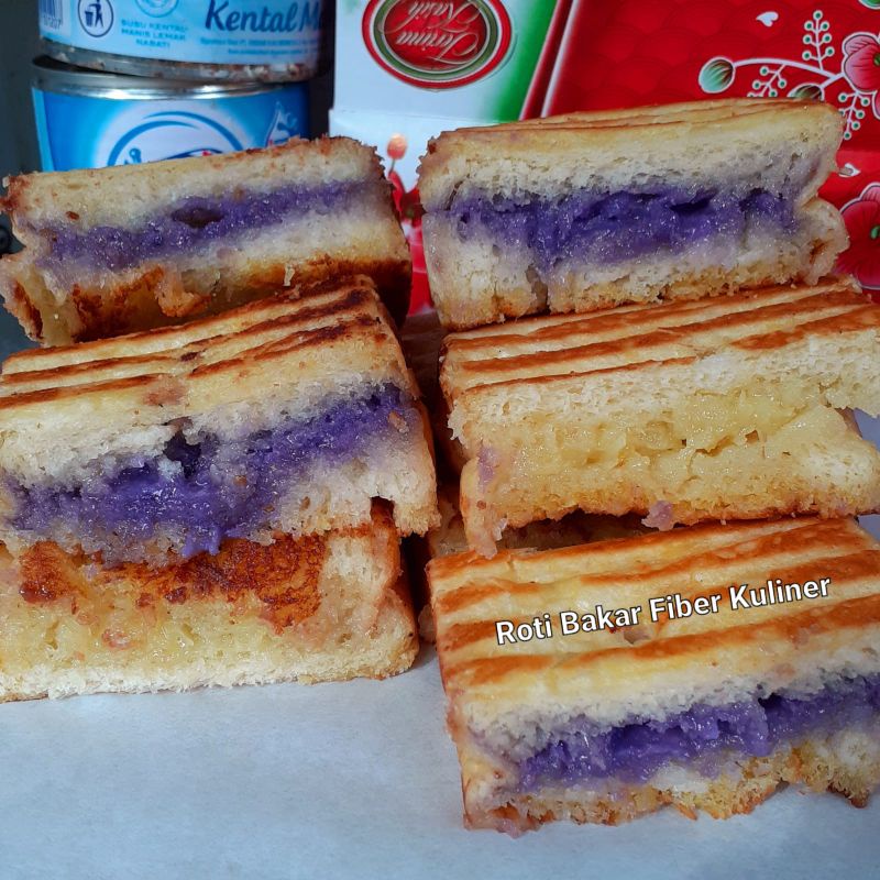 

Roti Bakar Toping Taro dan keju susu
