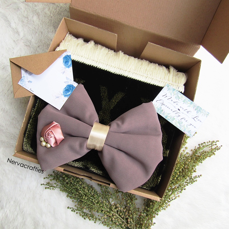 

KADO HADIAH HAMPERS GIFT BOX WISUDA ULTAH ANNIVERSARY SIDANG LEBARAN HADIAH ULANG TAHUN KADO UNIK