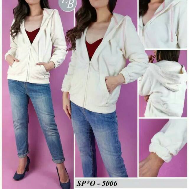 Jaket white fuzzy  hoodie spao