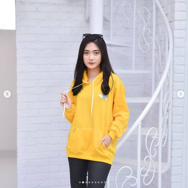 SWEATER HOODIR PRIA WANITA THE SEASON