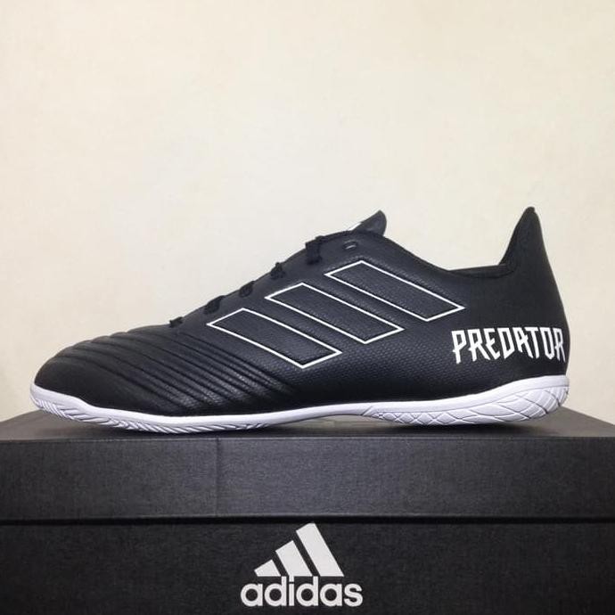 Diskon Sepatu Futsal Adidas Predator Tango 18.4 Black White Db2137 Original