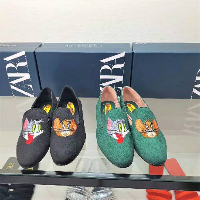 Sepatu zara tom & jerry