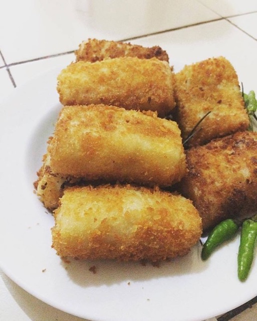 

Risolles Ragout isi ayam creamy