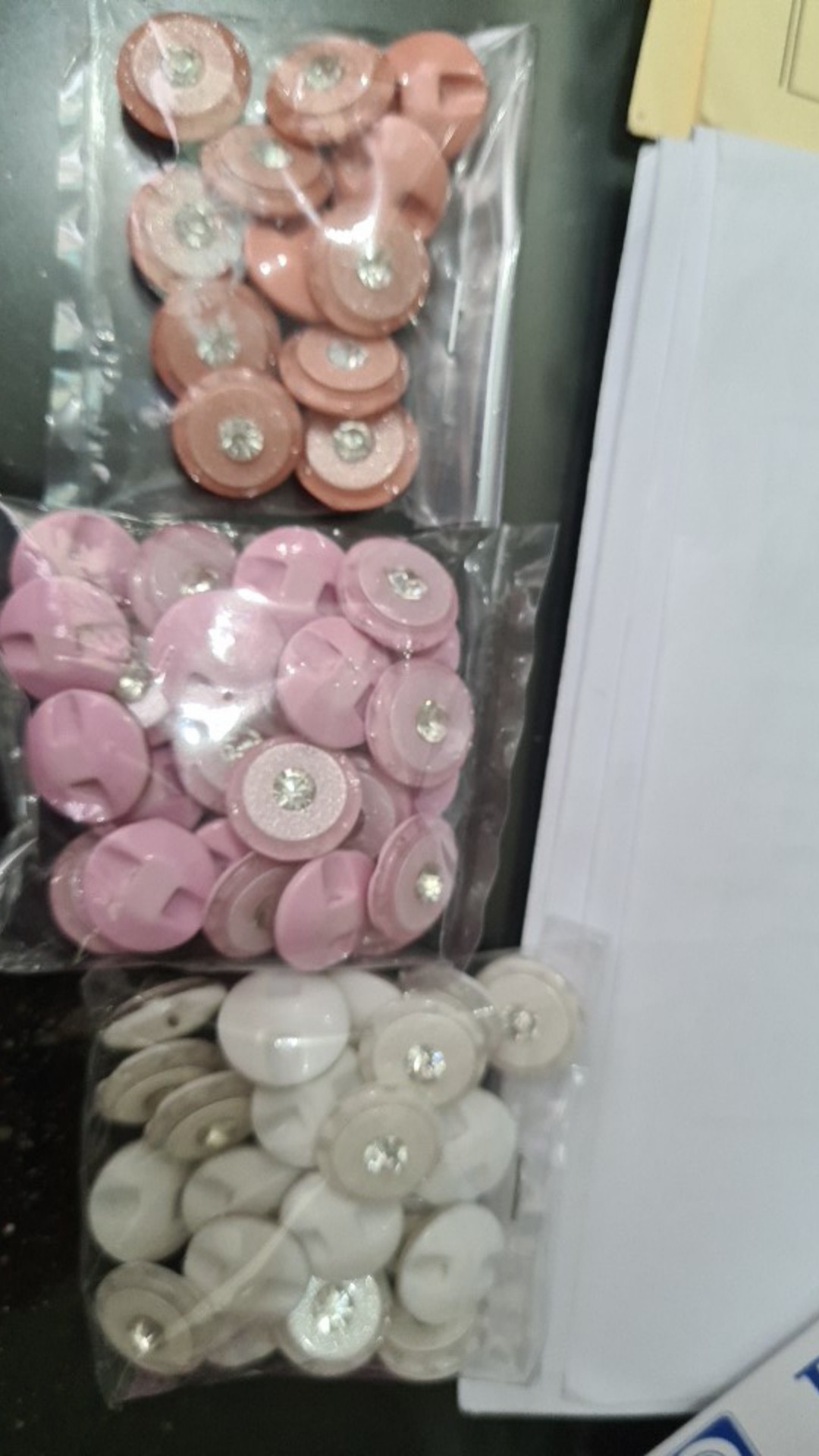 Kancing Hias Import 1,5 Cm Motif Permata