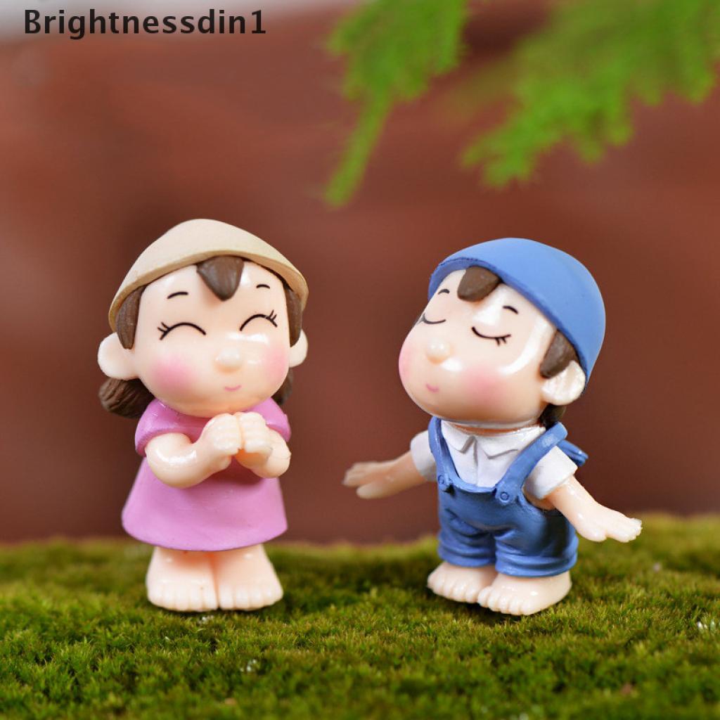 Miniatur Pasangan Gnomes Moss Terrariums Bahan Resin Untuk Taman