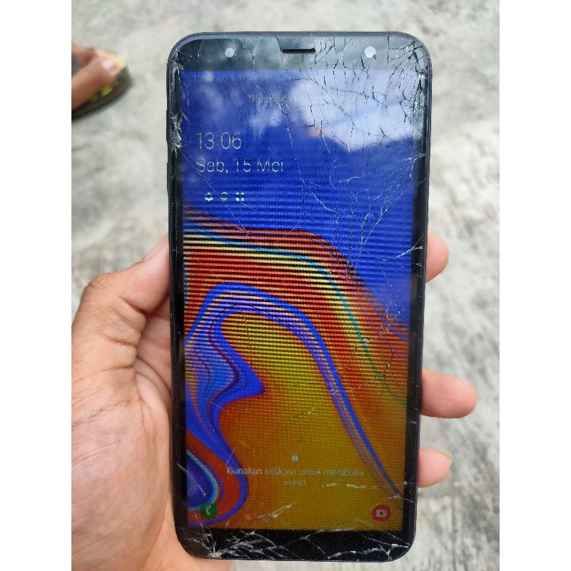 Samsung J6 plus (+) minus