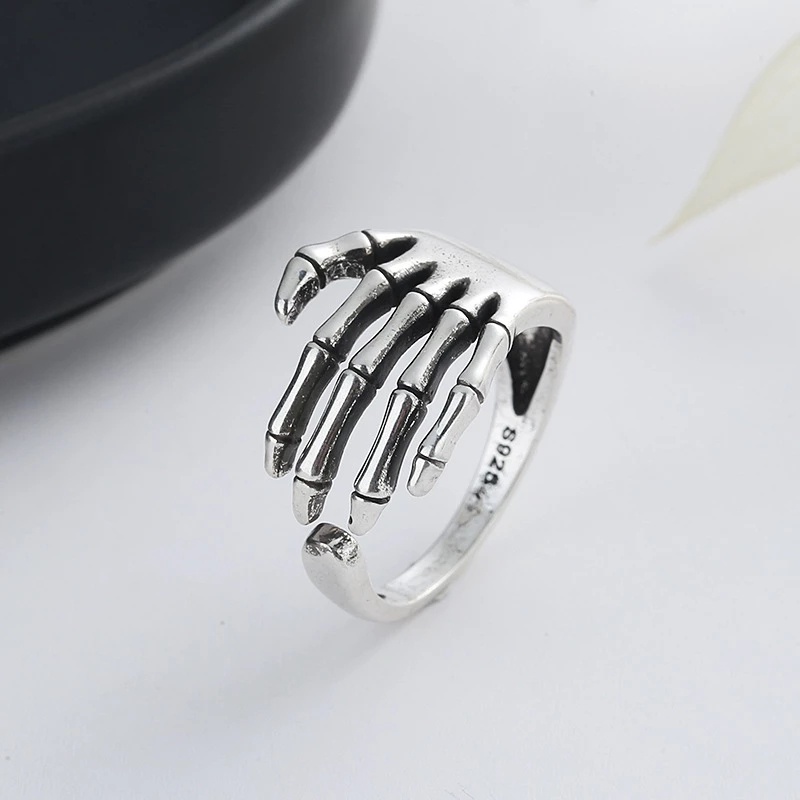 [Fashion Retro Hip Hop Skeleton Hand Adjustable Open Rings For Women And Men] [ Elegant Ladies Smooth Fine Thin Finger Ring] [Lovely Jewelry Gifts For Girl Friends]