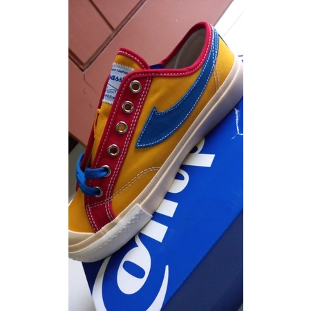 Sepatu Compass xpresi