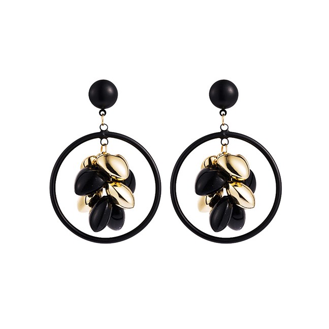 LRC Anting Tusuk Fashion Black Gold Circle Heart Earrings D62780