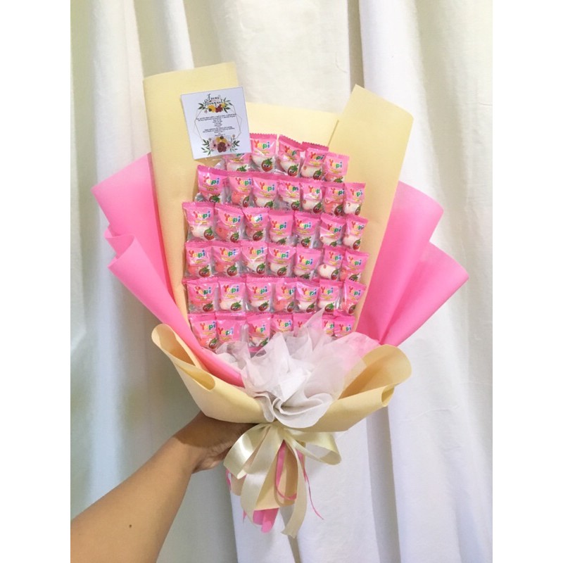 Buket yupi / buket snack / buket permen / buket cewek / buket pink / snack bouquet