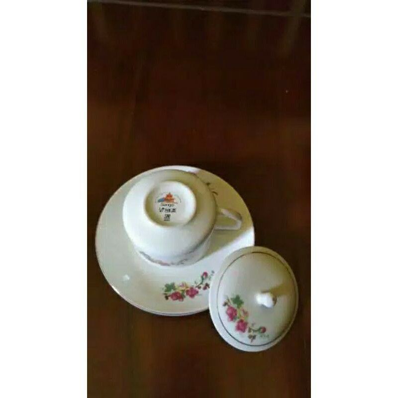COD // Cangkir kopi 1 set (Cangkir,tutup,lepek) free bubble & kerdus dijamin aman