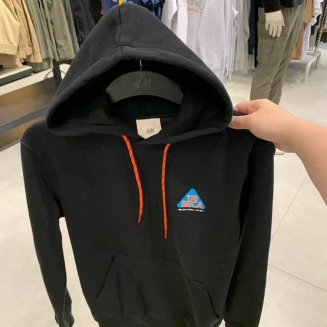 Hoodie h&m hitam dan hijau