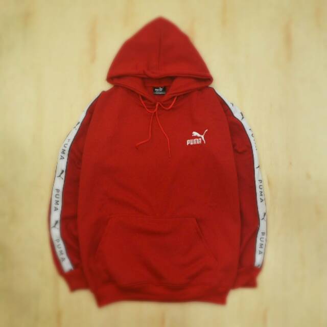 Hoodie puma merah