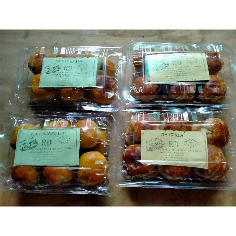 

Kue Pia Makassar