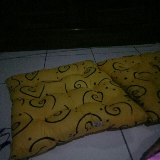 Bantal Duduk-bantal Lesehan (40x40cm Diukur Setelah Diisi Silikon) 1kg = Muat 2bantal
