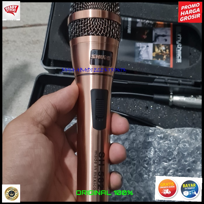 G556 SHURE MIC KABEL MIKROPHONE VOKAL KARAOKE AUDIO MUSIK SOUND DJ BISA UNNTUK ACARA PANGGUNG PIDATO CERAMAH ACARA MEETING DLL DYNAMIC PROFESIONAL PRO MICROPHONE KHUALITAS PERFORMANCE PREMIUM SUARA JERNIH DAN EMPUK MIC TERBUAT DARI BBAHAN BESI METAL KOPER