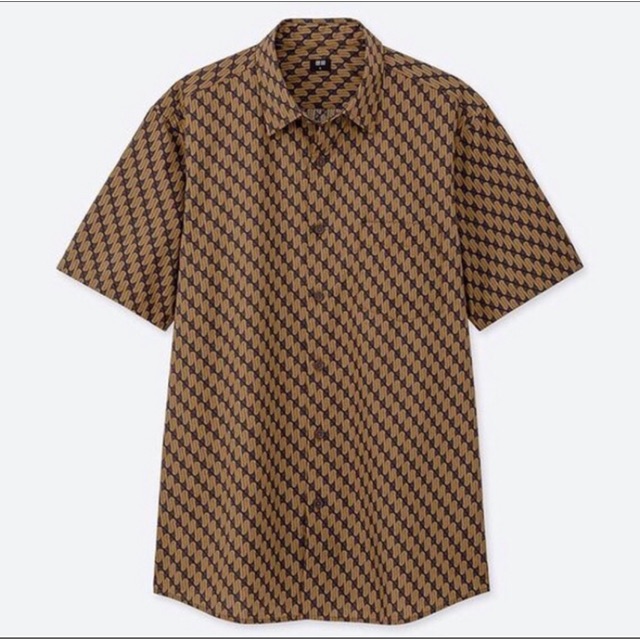 Kemeja motif batik Uniqlo ori Shopee Indonesia Kemeja motif batik Uniqlo ori Shopee Indonesia