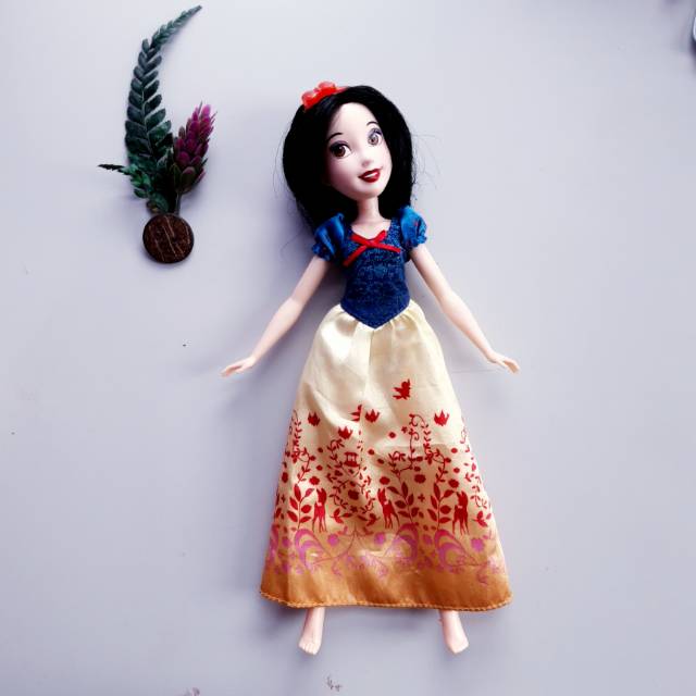 snow white barbie