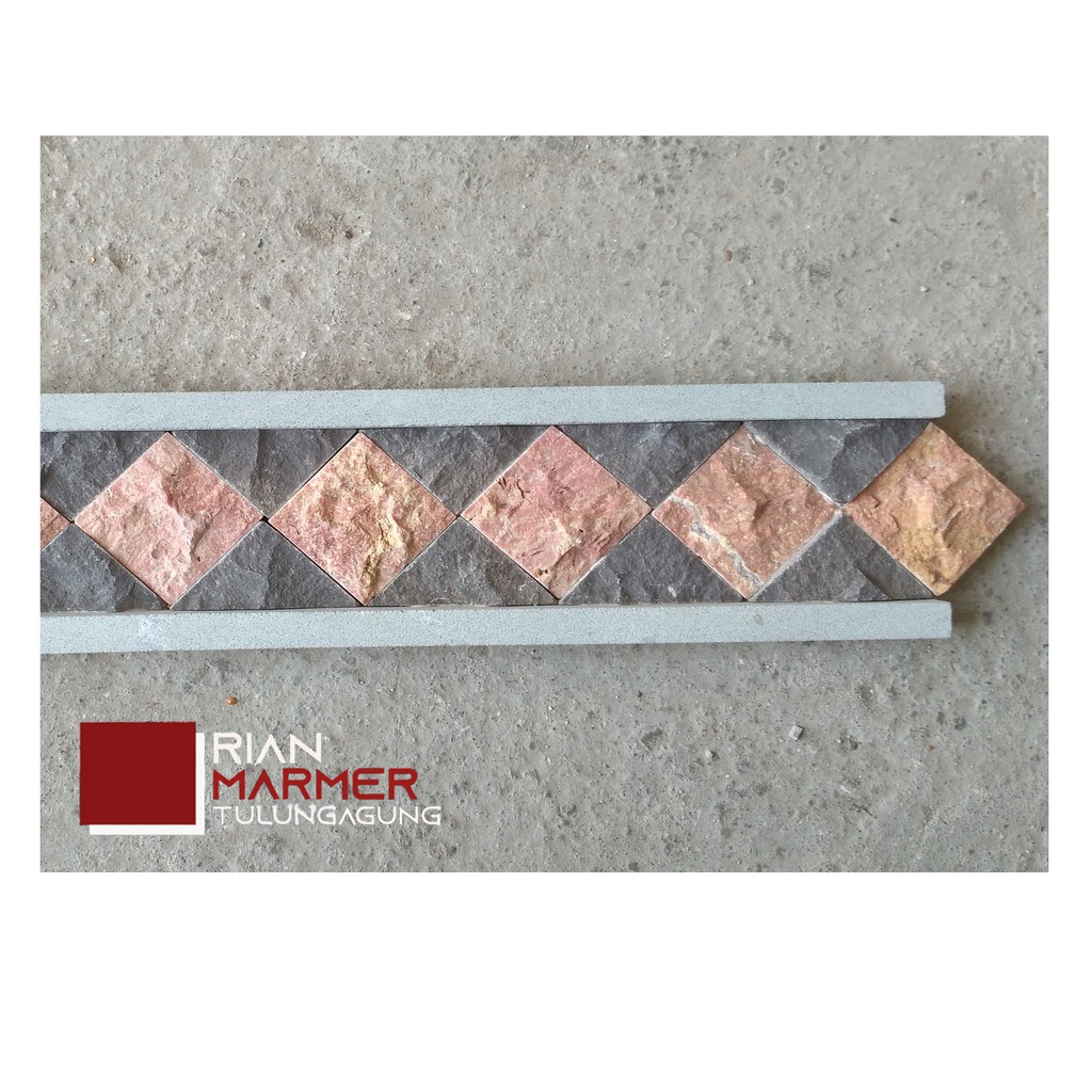 Lis Dinding Marmer Merah Motif Wajik