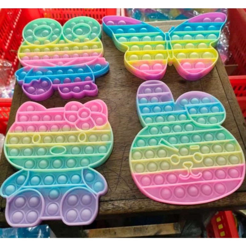 Mainan pop it bts 12cm