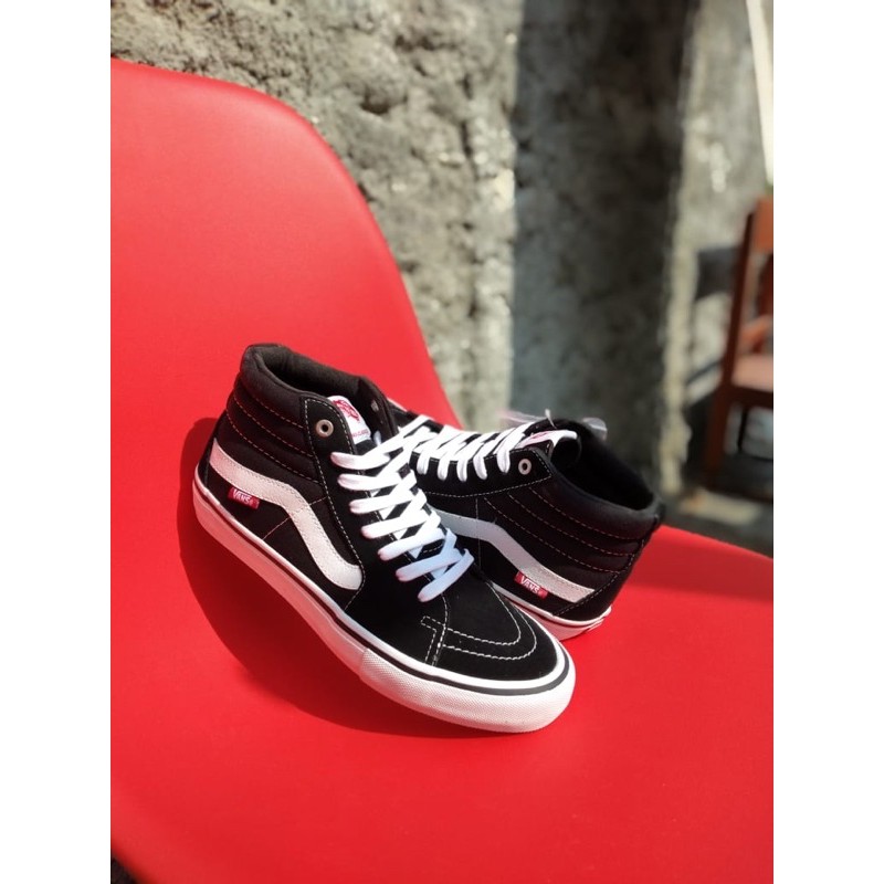 Vans Sk8-Hi PRO Black White.