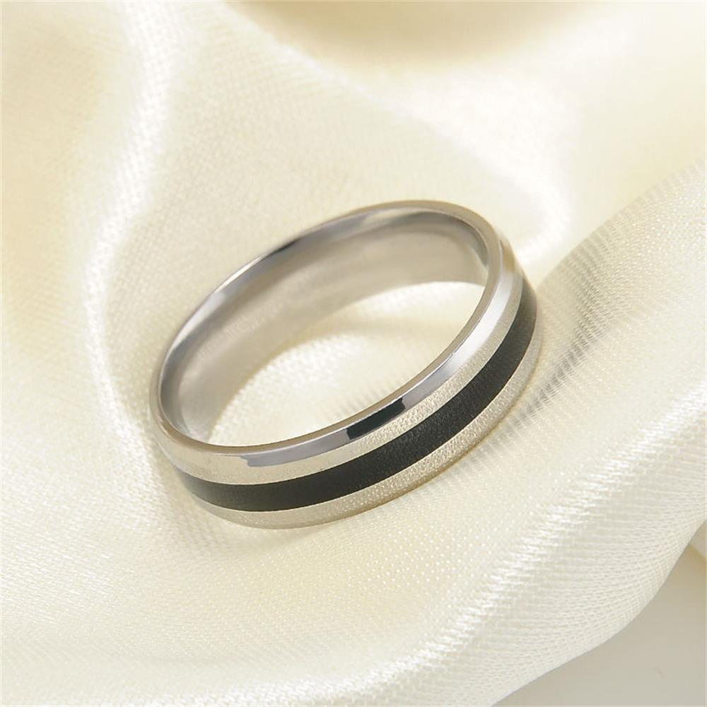 Lily Black Titanium Band Cincin Fashion Nikah Pasangan Lebar 4/6MM