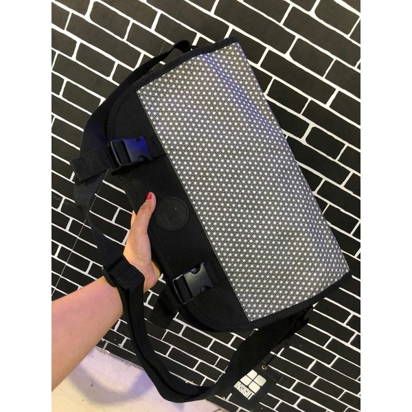 SLING BAG INSIGHT ORIGINAL