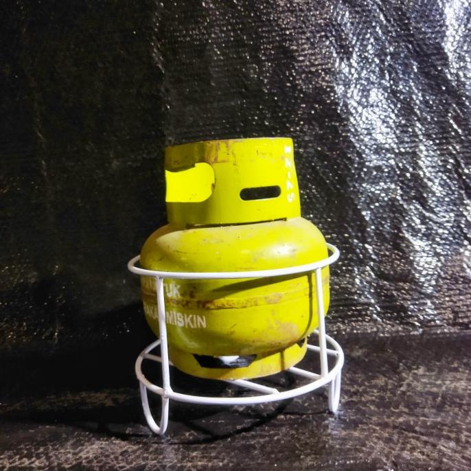 +%+%+%] Tatakan gas lpg 3kg / dudukan gas lpg 3kg