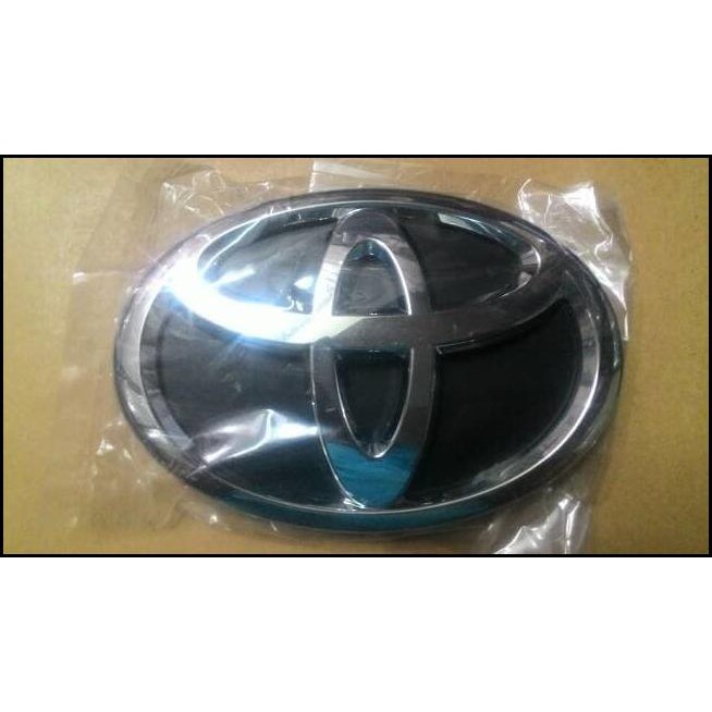 Ori Emblem Logo Grill Depan Toyota Calya Original