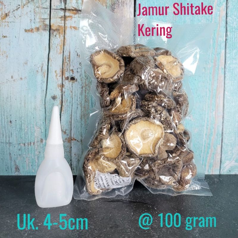 

Jamur shitake kering 100 gr / siangku / hioko kering 4-5 cm