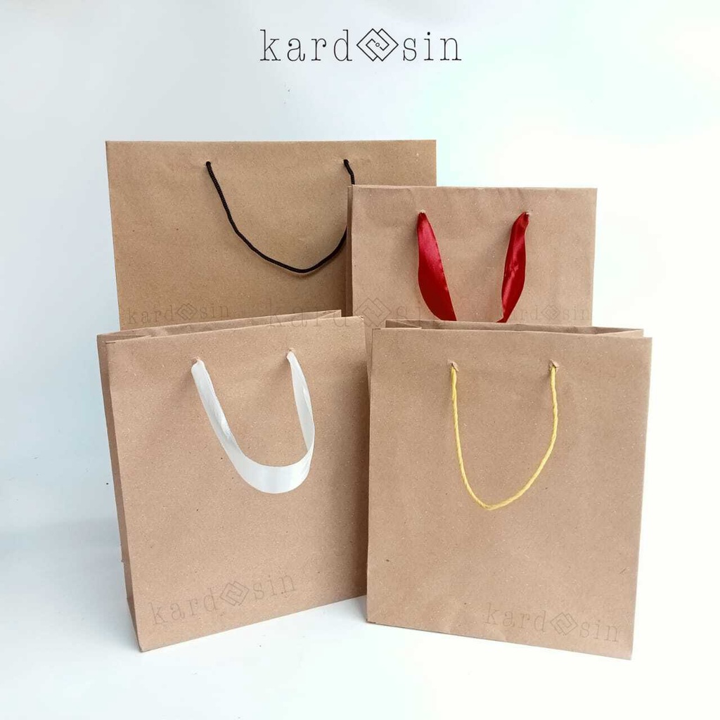 

RIBBON PAPER BAG PAPERBAG TAS KERTAS KANTONG PITA TALI HITAM BLACK PINK GOLD MAROON NAVY RED PEACH LILAC TOSCA DONGKER BIRU MERAH ROSE GOLD UNGU SOUVENIR KADO HAMPERS KUE ROTI BELANJA BAJU SABLON CUSTOM GIFT JOGJA YOGYA YOGYAKARTA SOLO DIY JAWA TENGAH