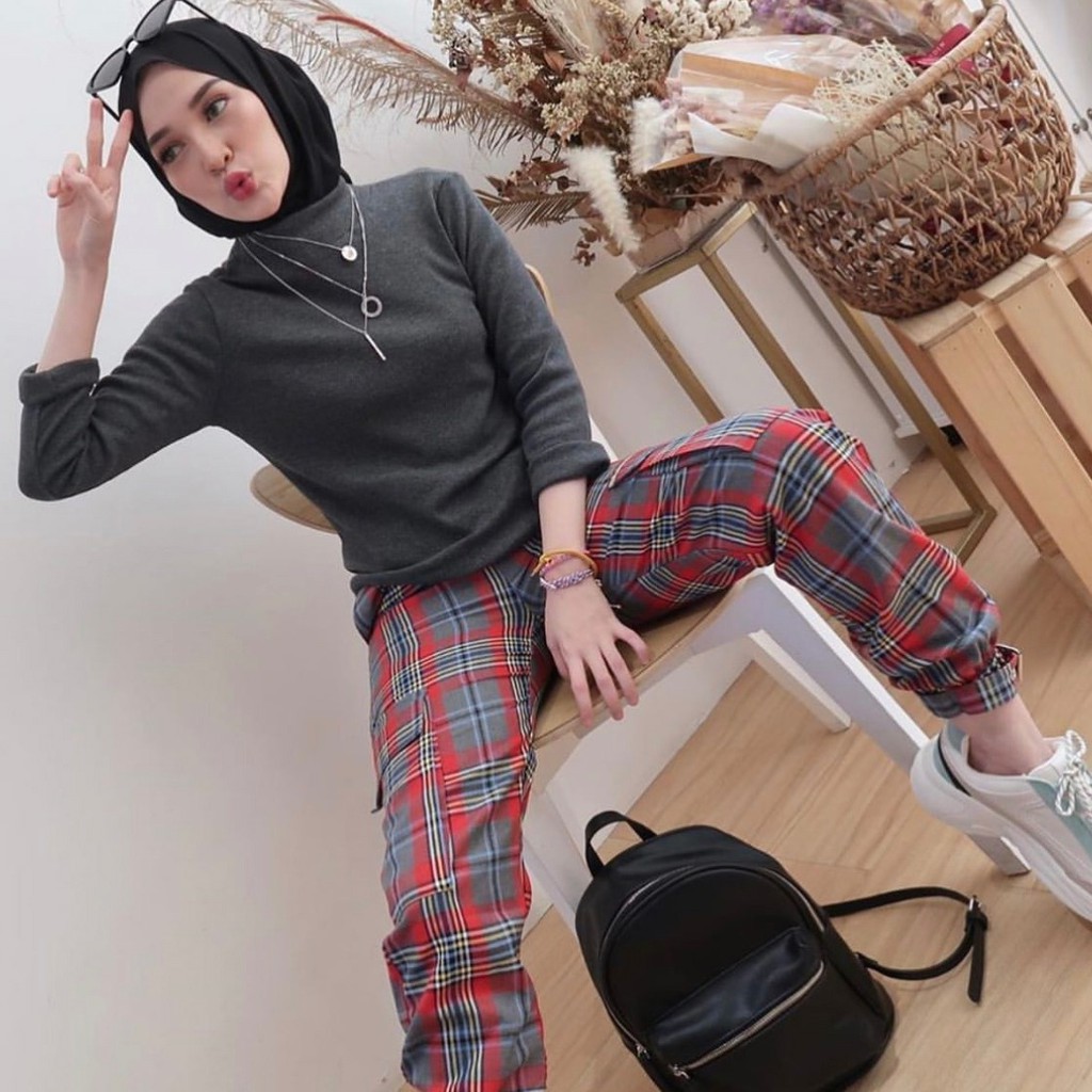 HOPYLOVY - Sweater Wanita Basic Turtle Top Brisia