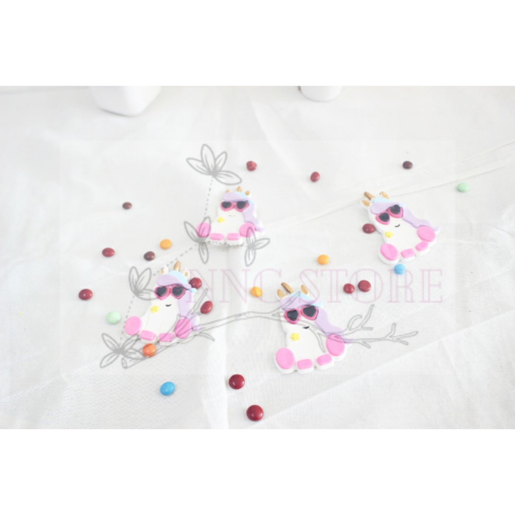 

Gumpaste Kuda Ponny Kacamata 8pcs
