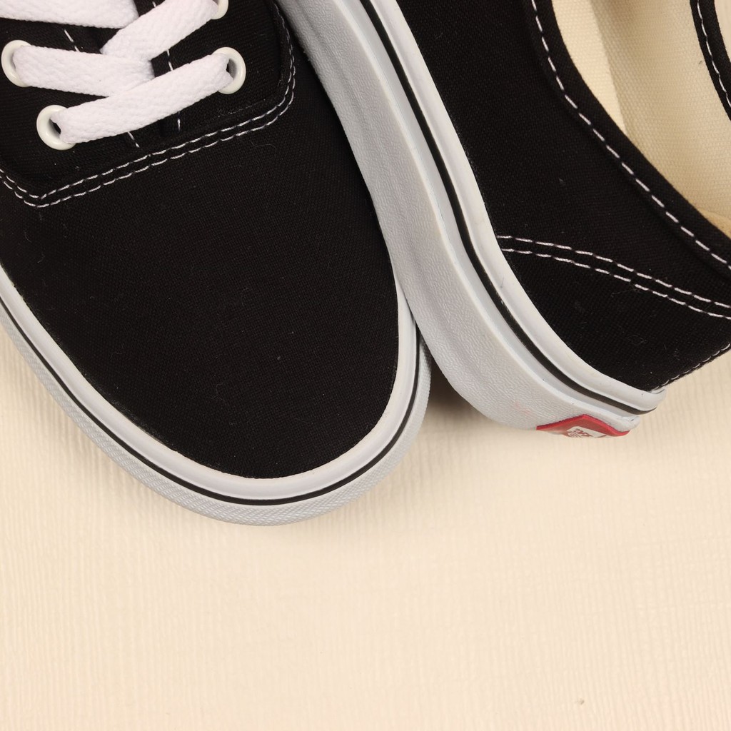 Vans Authentic Classic Black White 1