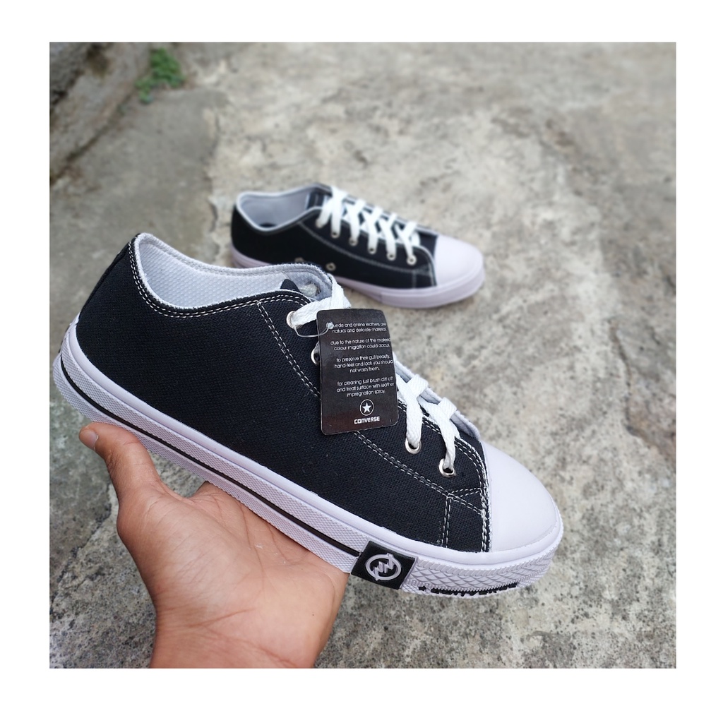 Sepatu Wanita Sneakers All Star Kasual Hitam - SC