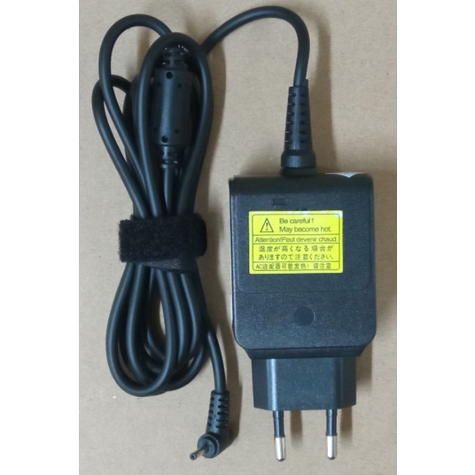 Adaptor Charger Asus19V 1.58A DC 2.5*0.7 mm for Asus Eee PC 1015 1015CX 1001 1015BX 1018 X101 1201HA 1025