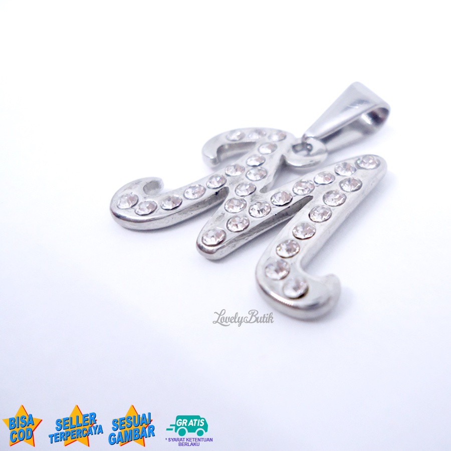 Lovelybutik - Liontin Huruf Titanium Inisial M Klasik Warna Emas &amp; Silver