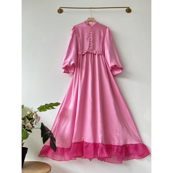 ellsa satin maxy