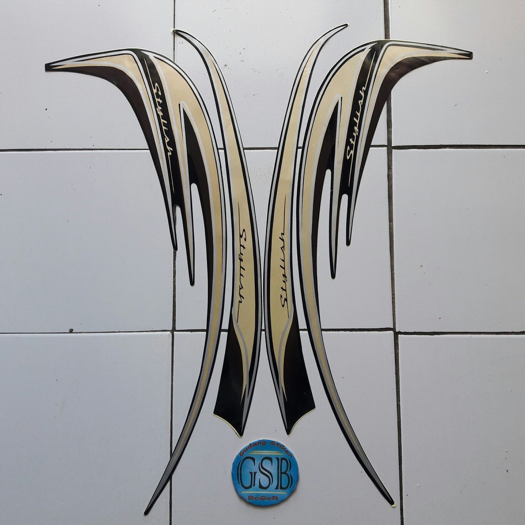 stiker body lis motor honda Scoopy Stylish 2015 gold