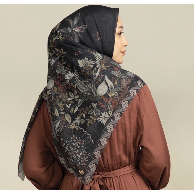 Majka Scarf Iskanti preloved