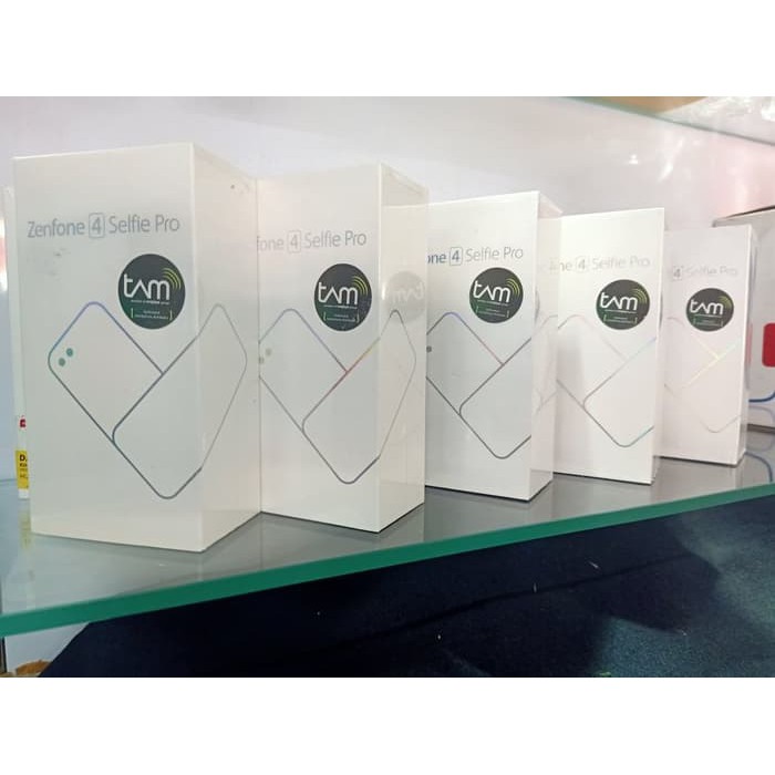 Asus Zenfone 4 Selfie Pro 4/ 64 - ZD552KL - 4 GB / 64 GB - Garansi Resmi