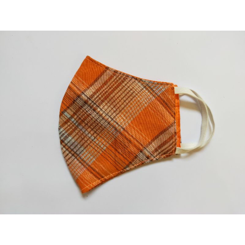 Masker Kain Motif Kotak Oren