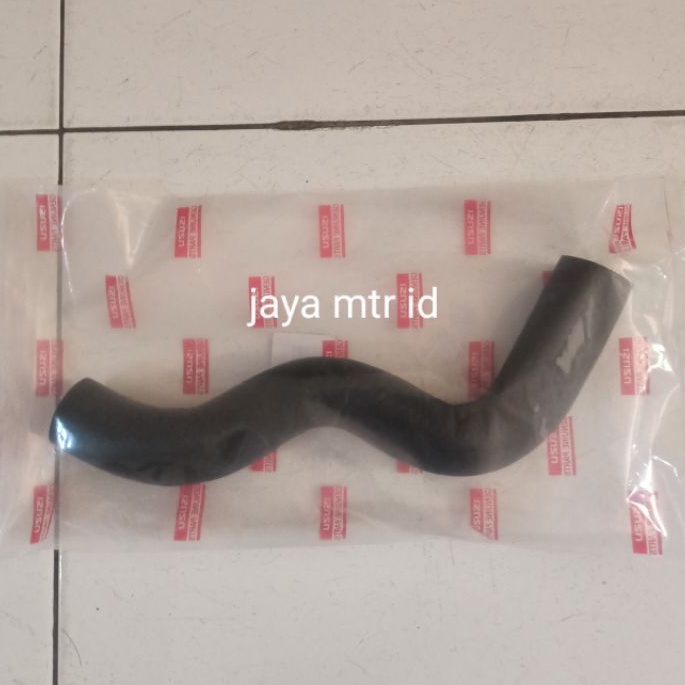 selang radiator atas Isuzu panther kotak 2.5cc