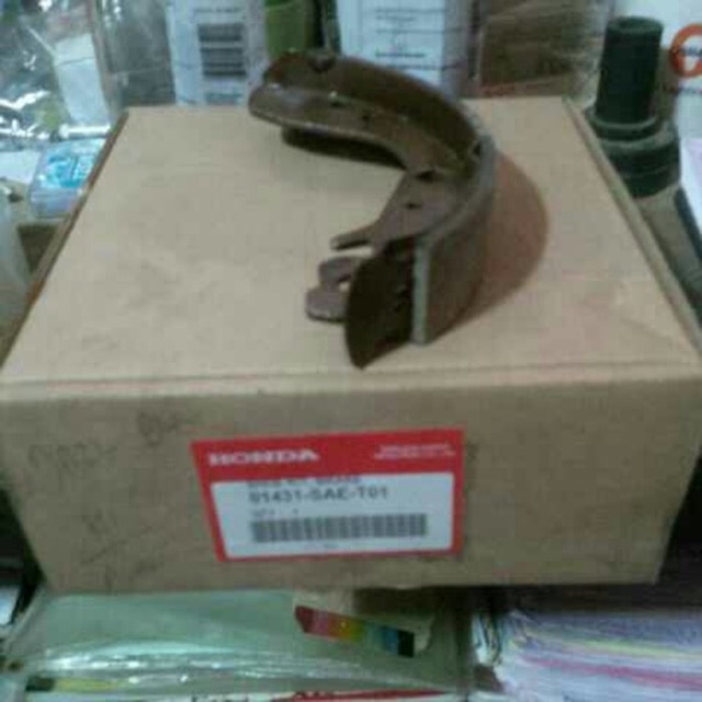 Kampas rem belakang mobil  Civic