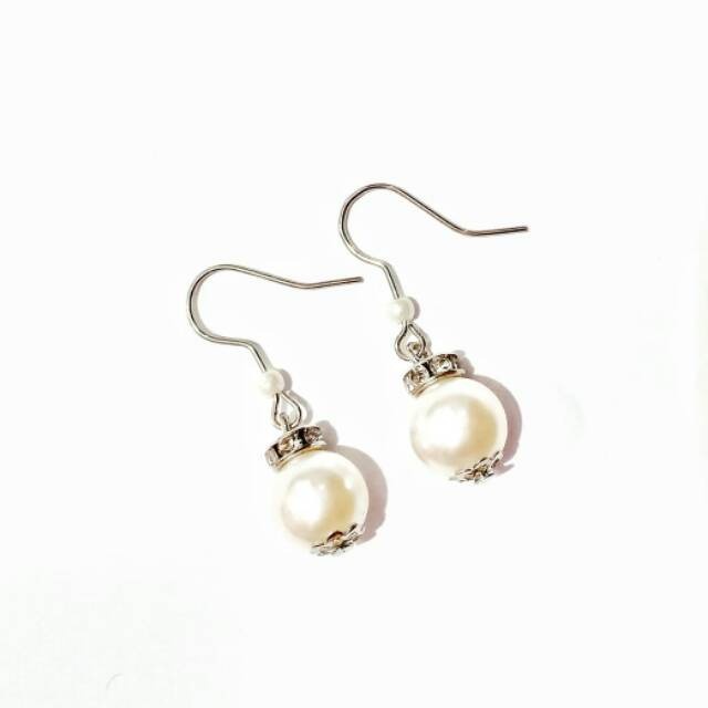 Chloe Pearl Hooks Earrings Anting Mutiara Sintesis Handmade