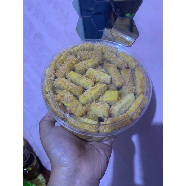 

Kue Kering Kastanggel