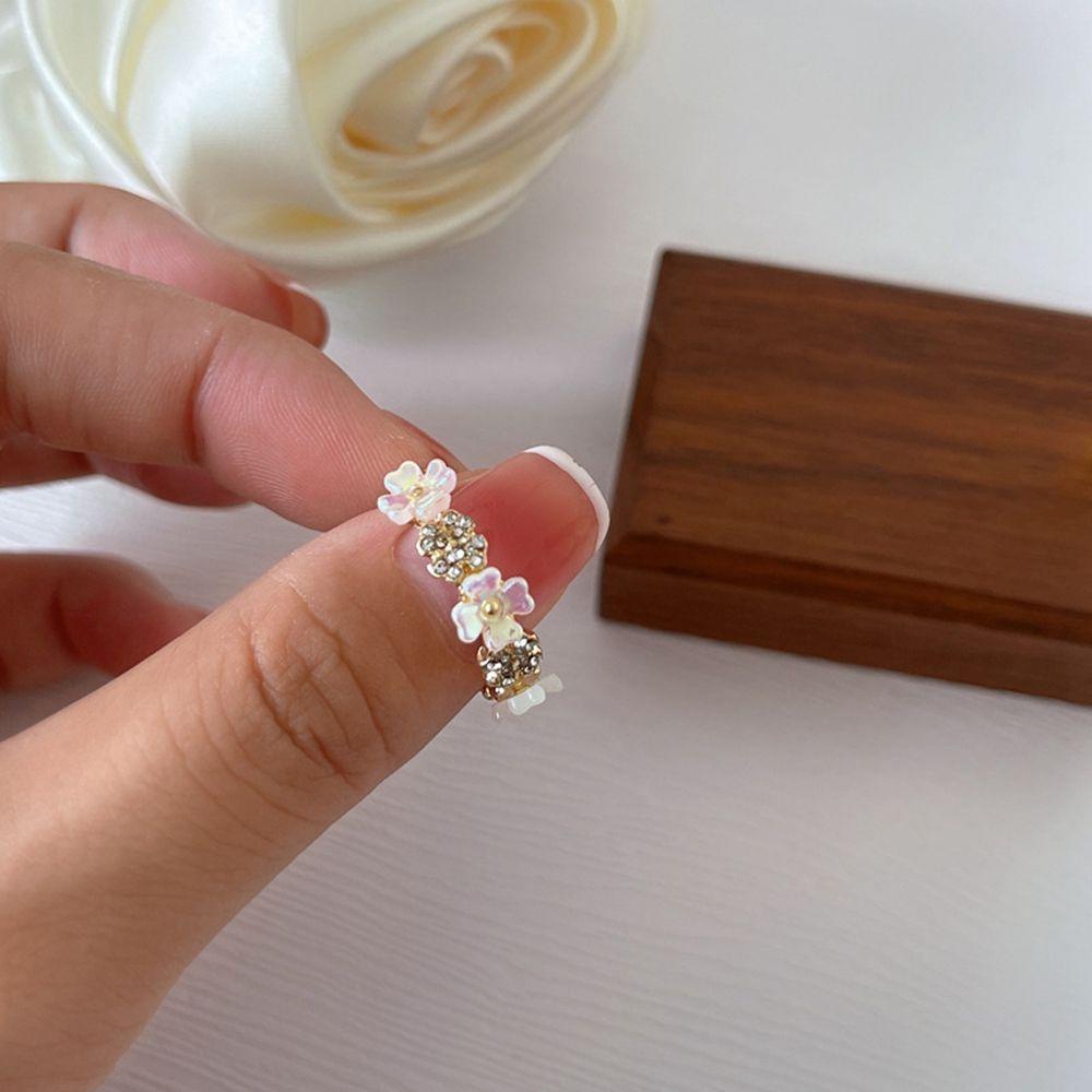 Needway Cincin Bunga Kepribadian Retro Geometri Shell Rose Rhinestones Gaya Korea Ring
